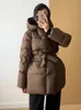 Parkas de plumón para mujer, chaquetas de invierno para mujer, abrigo informal cálido ultraligero, chaqueta acolchada para mujer con cinturón, Parka corta con capucha de talla grande 231212