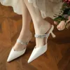 Scarpe eleganti Sandali con tacco alto da donna estivi Ciabatte con due modi di indossare Décolleté a punta sexy Décolleté con tacco Moda di strada Ciabatte Pantofole da donna