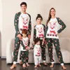 Комбинезоны с мультяшным принтом, одинаковые комплекты для всей семьи, праздничная уютная одежда для родителей и детей, рождественские семейные пижамы, модные рождественские 231212