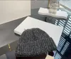 Designer-Beanie-Strickmütze mit Buchstaben, Top-Qualität für Männer und Frauen, Unisex, lässige randlose Mütze, warme Kaschmirmütze, Mädchen-Damen-Geschenk, Frühling, Winter