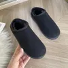 Terlik Kış Platformu Kadınlar İçin Fahsion Flock Anti-Slip Plus Velvet Düz Yarım Günlük Bayanlar Kar Botları