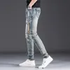 Jeans pour hommes Denim marque de mode conception mince Style moto fermeture éclair personnalisée artisanat motif rétro pantalons longs 2312012