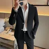 Abiti da uomo 2023 Moda di alta qualità Tutto con un bel vestito da lavoro di tendenza da uomo Autunno Slim Casual Piccola giacca Top