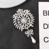 Broşlar Çiçek Simüle İnci Broş Pin Kristal Rhinestones Çiçek Su Damlası Kadınlar Buket Kazak Eşarp Giysisi Erişim