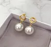 Luxo pérola brinco designer jóias para mulheres ouro amor brincos carta balançar anéis de orelha f aros chram piercing aretes com caixa 8601191