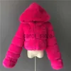 Pelliccia da donna Pelliccia sintetica Moda Autunno Inverno Cappotto di pelliccia di volpe sintetica di alta qualità Donna 2021 Vintage con cappuccio Sottile caldo visone Giacche corte Cappotto di pelliccia Vestiti J231213