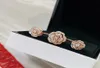 2022 New Fashion Party Pure 925 Sterling Jewelry Donna Oro rosa 3 Fiore Polsino Anelli regolabili Gioielli da sposa Marchio di lusso3678010