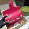 مصممي Luxurys عالية الجودة Women Women Counter Bag Fashion Velvet على شكل قلب على شكل قلب محافظ حقائب الظهر حقيبة ظهر للتسوق مربعة