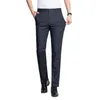 Suisses masculines Lansboter khaki printemps et été lyocell coton pantalon décontracté pantalon slim.