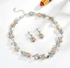 New Europe Fashion Party Casual Jewelry Set Women039s Faux Pearl Rhinestone Leaves Halsband med örhängen S985839042
