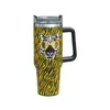 40oz Tumbler Designer Tumblers Tigher Design Rostfritt stål med logotyphandtag Lock Straw Big Capacity Beer Mugg Water Bottle Outdoor Camping Cup