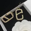 Designer Boes d'oreilles Designer pour femmes Stud Luxury Gold Heart Shape Pearl Crystal Gold Double V Letter 925S Silver Jewelry Classic 2023-1