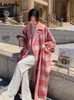 Женские смеси Lautaro, осенне-зимнее длинное свободное повседневное красочное клетчатое теплое мягкое шерстяное пальто, женское пальто с поясом и карманами, роскошная корейская мода 2023 231213