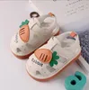 Babyschoenen Zomer Fluitje Kindersandalen met Koe Pees Bodem Cartoon Baby Bellen Schoenen Wandelen 231213