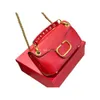 Fashion V-Chain Metal Flap One Sacs Enveloppe New Bag Designer Spring / Summer Postman Valenttiinos Riveted Crossbody épaule 2024 Handheld N655