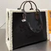 Sacos de desenhista de boa qualidade Luxurys Mulheres Bolsas Saco Quadrado FashionShoulder Grande Capacidade Pacote Lã Tote Bolsa Moda Couro Genuíno Clássico