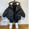 Donsjas Winter donskatoenen jas Jongens Zwarte kapjas Kinderen Bovenkleding Kleding Tiener 3-8Y Kinderparka Gewatteerd sneeuwpak XMP323 231214