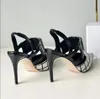 Slingback hakken Kristallen gesp Gevlokte satijnen pumps Sandalen Geruite stiletto hakken Leren zool Luxe designer dames Feestbruiloft Avondschoenen Maat 34-42