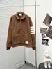 YVU1 Mężczyźni i kobiety Sweter projektantka mody ThombrownSweatshirt High Version Autumnwinter Nowy polar z czterema paskami wełniany wełna wełna na wpół zapinany na zamek obroża Jack