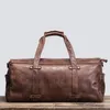 Duffelpåsar Kort resa Frosted Leather Men's Handbag Travel Bag Vintage Head Layer Cowhide Horisontell textur Crossbody Bag 231214