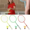 Cuerda de bádminton 1 par de raqueta de color escente H6508 con 2 pelotas para niños Juego de deporte al aire libre 231213