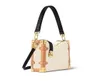 Tronc fleur blanche petite boîte sac à bandoulière luxueux designer à la mode en cuir véritable femmes hommes portefeuille sac à main sac à main sac à bandoulière.