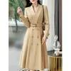 Trench Coats de Femme 2024 Spring Autumn Femmes Brillbreaker Mabrement de la mode Mode Mode Double Bread Slim Feminino I171