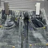 Jeans de luxo para bebês, logotipo de alta qualidade, design em relevo, calças jeans para crianças, tamanho 100-160, calças de grife para crianças, dez05