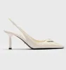 Femmes de luxe Triangle Sandales Chaussures en cuir breveté Slingback pointu pointu de robe de mariée nuptiale élégante