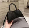 Saco de designer 2024 Hot Lady Shopping Bags Moda Bolsas Mulheres Totes Ombro Cruz Corpo Meia Lua Luxo Genuíno Couro Clássico Retro Bolsa Carteiras Handle Square