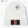 2024 Kvinnor Beanies Sticked Hat Warm Elastic Winter Outdoor Skallies Team Cap