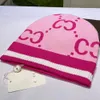 Autunno Inverno Cappello lavorato a maglia Grande marchio Designer Beanie Berretti con teschio Cappello Stampa Lettera Cappello di lana Uomo e donna Casual Cappello da sci all'aperto Regalo di Natale