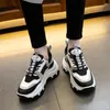 Zapatos con aumento de altura JIANBUDAN Zapatillas de deporte para mujer Zapatillas de deporte de primavera para mujer Zapatos gruesos blancos y negros con aumento de altura Zapatos de ocio transpirables 231213