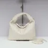 デザイナーバッグ女性財布バッグvbottega 23冬の新しいミニホップ手作り織物牛ひきい大容量磁気バックルカウホーンアンダーアーム女性のクロスボディ