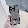 Cas de téléphone portable de luxe Glitter Diamonds Case Designer pour hommes femmes pour iPhone 15 Pro Max 14 13 12 11 Fashion Triangle Pattern Mobile Phonecase Covers Shells