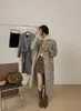 Cappotto lungo imbottito in cotone spessorato con temperamento minimalista a righe per cappotto da donna