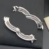 Regalo di Natale Spilla di marca Lettera di marca Spille Spille di alta qualità Placcato oro 18 carati Argento Rame Cristallo Perla Classici Abito da sposa Spille Gioielli