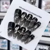 Falska naglar Handgjorda svarta pressar på naglar Y2K Luxury Punk Design återanvändbart självhäftande falska naglar franska långa kista akryl Artificial Manicure 231214