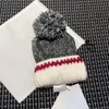 冬のレディースメンズニット帽子ファッションボヘミアンウールハットストライプスカルキャップデザイナーマルチカラービーニーラグジュアリートークレディースフェドーラハットヘアボールキャップ