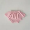 Kledingsets Lente en herfst Baby Meisjes Zoete 2-delige set Roze Lange mouwen Liefdeshart Trui Gebreide shorts met ruches born Kleding E86109 231214