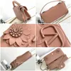 Designer Cowhide Decal Schouder Wind Baguette Bloemen Tas Tas One Lady Handtassen Kettingzakken Loco Valenttiinos Portable 2024 Handtas 3d Summer 66i2