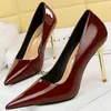 Scarpe eleganti 2023 Moda Donna Sexy Stiletto 10 cm Tacchi alti sottili Décolleté 34-43 Plus Size Matrimonio Office Lady Pelle verniciata Party