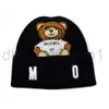 Designer Moschino broderad vävd manschett Beancap Winter Hat Bear Sticked Hat Beanie Högkvalitativ Plush Ball Cap New Polo Skullcap Hat Chrones Cap 3 0Ga3