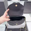 Pochette a mezzaluna di design di lusso Borse a tracolla Borsa da donna da uomo Borsa firmata Borsa a tracolla trapuntata