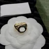 Retro Copper Rings Fashion Classic 18K Gold Podwójny litera Pierścienie Pierścienie Urok Pierścienie z pakietem pudełkowym