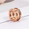 Style projektanta Wysokiej jakości luksusowa biżuteria mody para love ring 925s Ceramic 2-3 Mężczyźni i Kobiety Pierścienie wiosenne List B336I