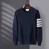 Srmt män och kvinnor tröja modedesigner thombrownsweatshirt våffla ny varumärke rund hals pullover lång ärm fyra bar koreansk casual päls