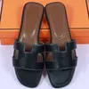 pantoufles de créateurs pour femmes sandales pantoufles sandales diapositives chaussures pour femmes classique talon plat en peau d'agneau été paresseux mode tongs en cuir sexy plage sandales noires