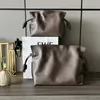 Under koltuklu torba omuz çantası lüks el çantası yüksek kaliteli tasarımcı crossbody toptan yumuşak deri çantalar manyetik kapanma çizme kabı seramik tavşan asma