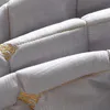 Arkusz. Blanketluxury zagęszczenie różowego pikowanego łóżka rozmiar królowej Nordic wysokiej jakości plisowaną krawędzią na łóżku haftowym Bedspreads 231221